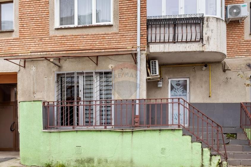 Spațiu comercial 36 mp cu intrare si contorizare separata de vanzare - 1