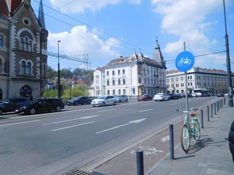 Ultracentral, apartament 4 camere, Imobil de epoca - 2