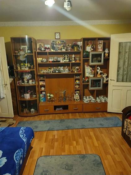 Apartament 3 camere semidecomandat 3/4 - 1