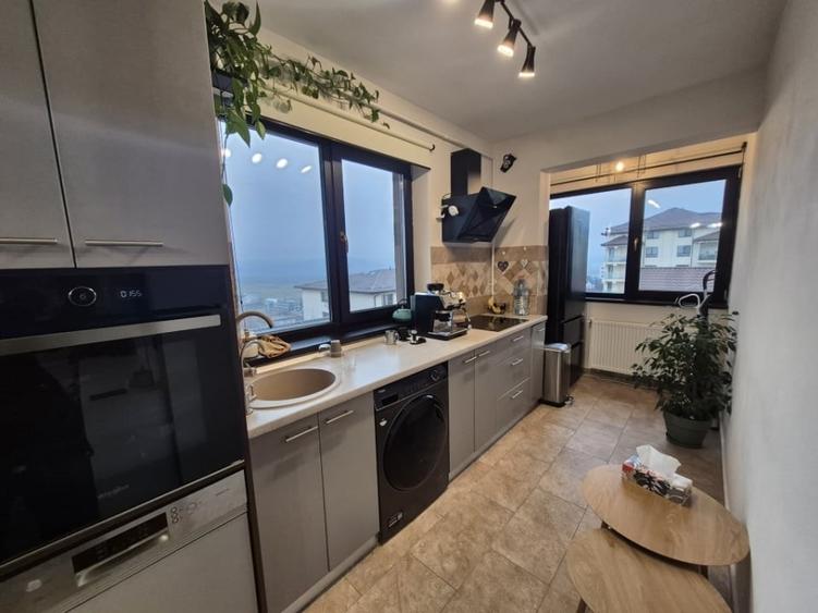 3 Camere 100mp Vedere Panoramica Moldova Mall - Popas Pacurari - Mobilat - Loc P - 1