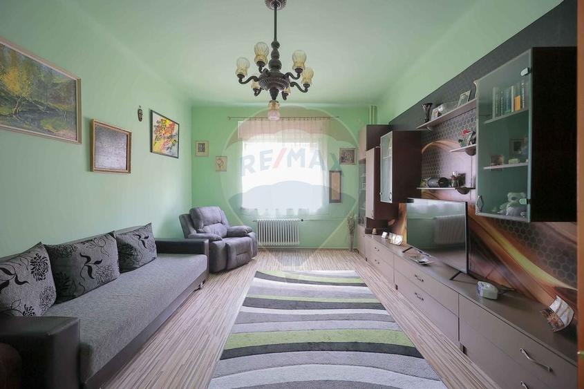 Apartament de vanzare, 2 camere, ultracentral, Str. Republicii, Oradea - 24