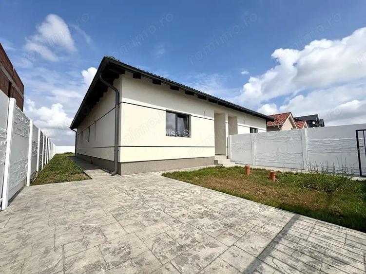 Duplex superb cu 3 camere si 2 bai | Mosnita Noua | Lidl | Duplex superb cu 3 camere si 2 bai | Mosnita Noua | Lidl |