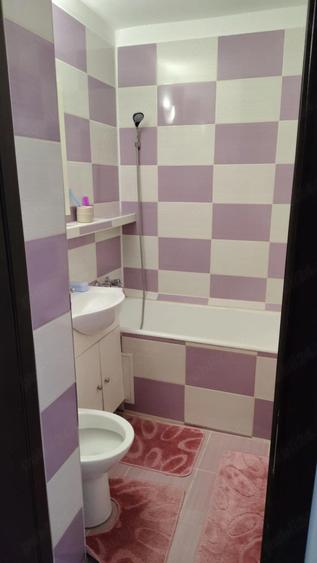 Inchiriez apartament 2 camere - 1