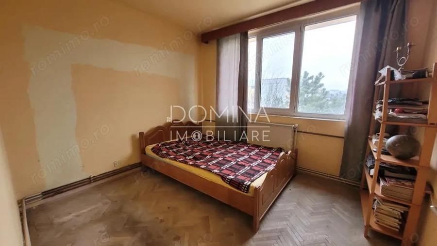 Vanzare apartament 3 camere, situat in Targu Jiu, zona centrala - 2