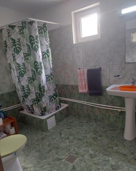 CASA DE VACAN?A 5 CAMERE,POINANA MARULUI, JUD.CARA?-... - 11