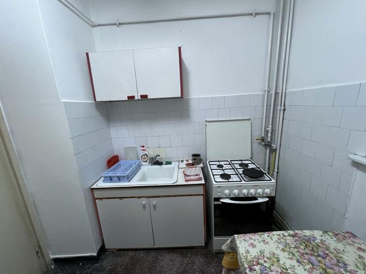 Chirie 3 camere - Central - 1