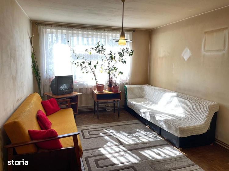 Vand apartament 2 camere zona Lidl, etaj 1 pe Vest + loc parcare - 18