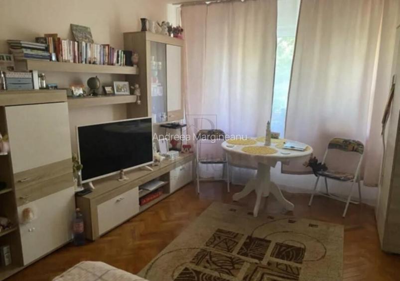 SAGULUI - 2 Camere - Etaj intermediar - Renovat - Mobilat SAGULUI - 2 Camere - Etaj intermediar - Renovat - Mobilat