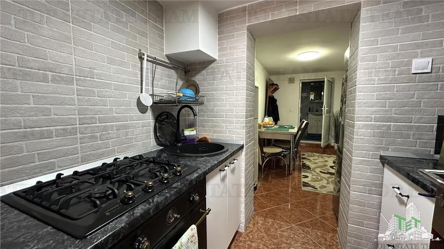 Casa individuala cu 8 camere in zona metrou Republica - 11