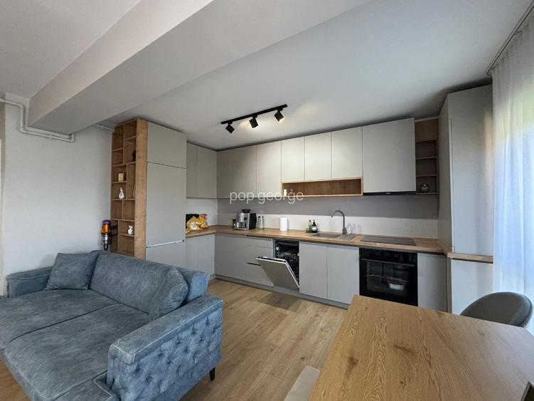 VAND APARTAMENT 2 CAMERE DAMBUL ROTUND