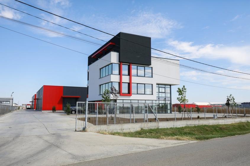 Spații birouri și hale depozitare în proximitatea autostrăzii  Craiova Pitești - 4