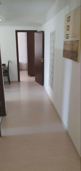 Apartament 1 camera, 40 mp, parcare Zona Primarie. An constructie: dupa 2000. Etaj 1. Pret: 350 - 4