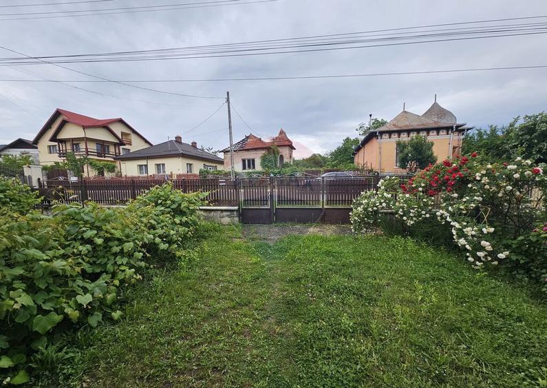 1/2 - Casa de vanzare + teren 472 mp - 11