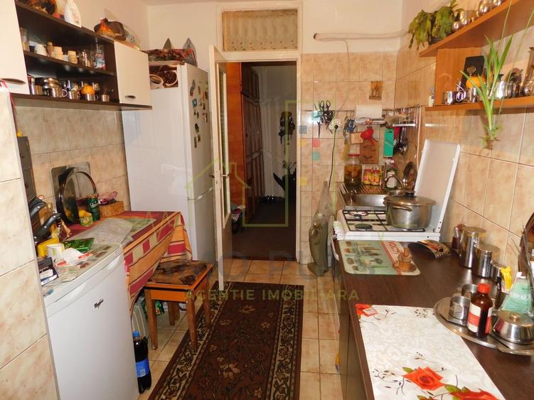 Centrala Proprie. Decomandat. Dambovita. 2 Balcoane - 9