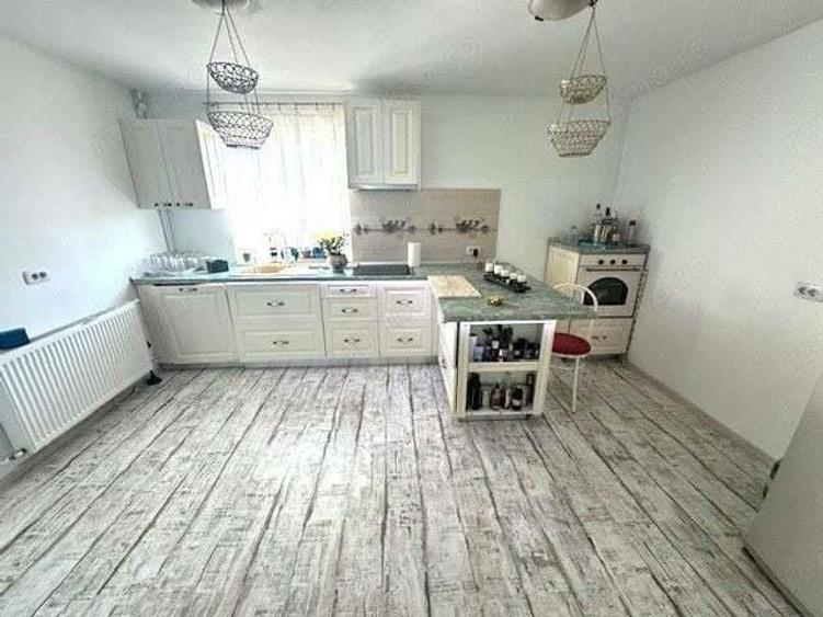 Casa S+P+1E+M pe un teren de 1430 mp in Coteana - 3