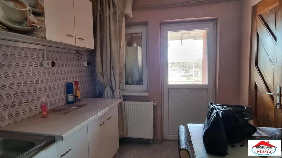Apartament 2 camere decomandate etaj 3 semicentral - 2