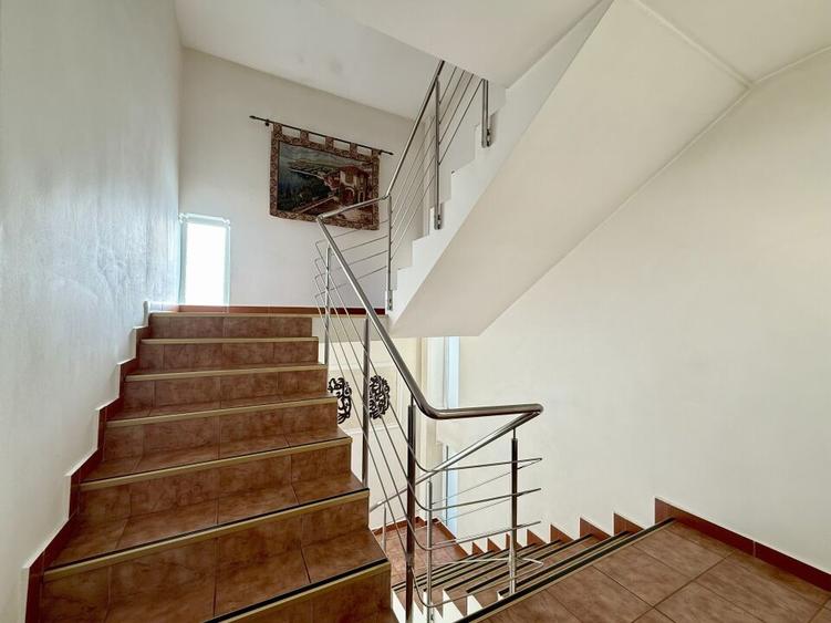 Vila P+2, construita in 2010 | Andronache, Sector 2 - 26