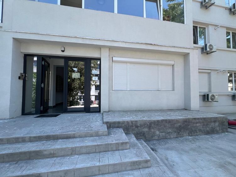 Spatiu de birouri/ pretabil cabinet medical - BD MAMAIA - 1