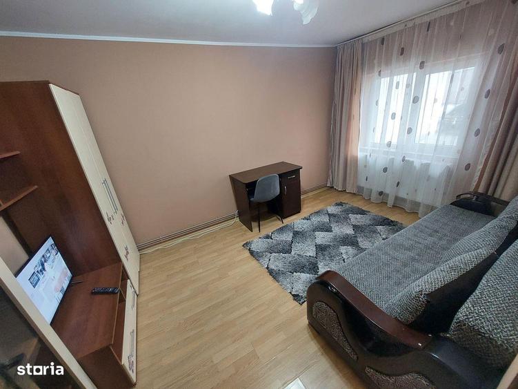 Vand garsoniera mobilata utilata Confort 1 decomandat Mioveni centru - 7