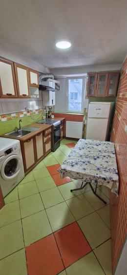 Apartament cu 2 camere semidecomandat în Prelungirea Ferentari