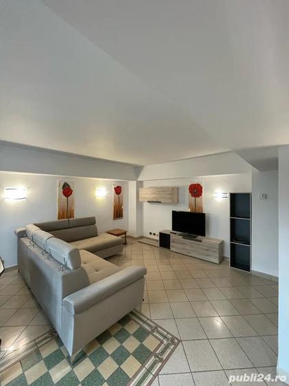 Apartament cu 3 camere decomandat, mobilat în Decebal