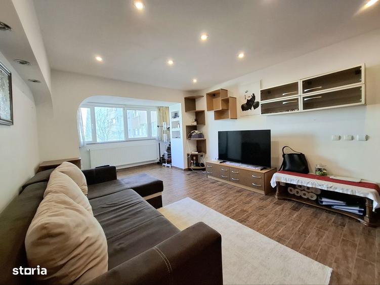Apartament cu 4 camere, mobilat în Colentina