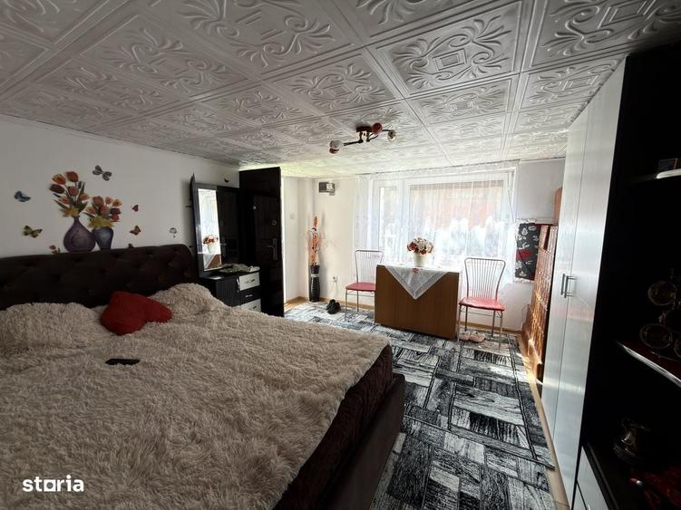 Casa noua cu etaj+ casa renovata in Cucorani - 6