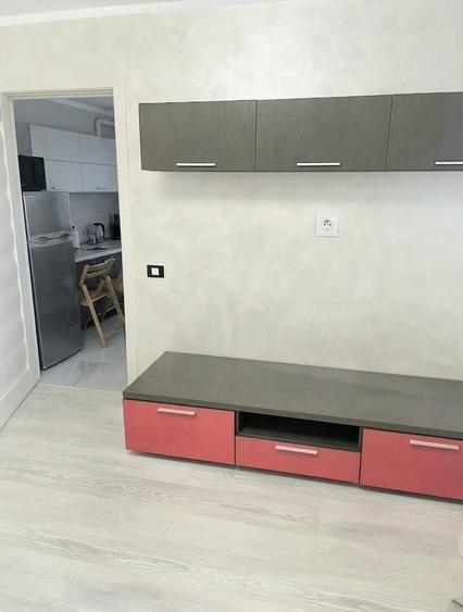 Apartament cu 2 camere, mobilat în Universitate