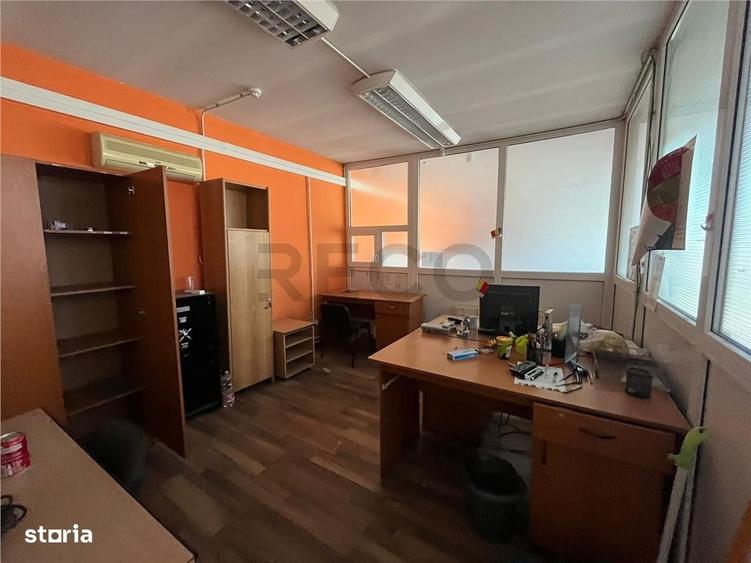Spațiu comercial, de 220 mp, în Sânmartin