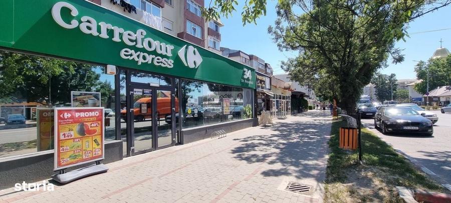 Spațiu comercial, de 220 mp, în Central
