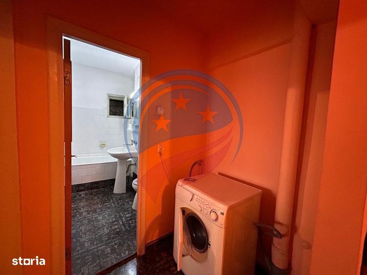 Apartament cu 3 camere decomandat în Albești