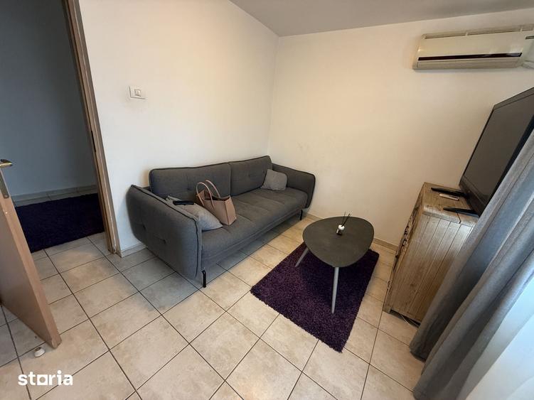 Apartament cu 2 camere decomandat în Tei