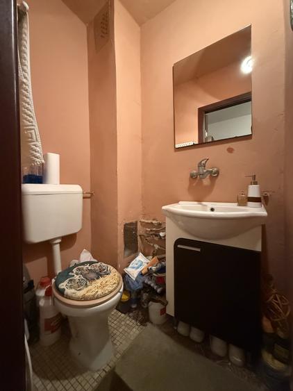 Apartament cu 3 camere decomandat, mobilat în Baba-Dochia