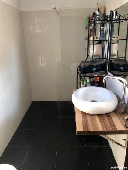 Casă cu 3 camere cu Teren 270 Mp în Andronache