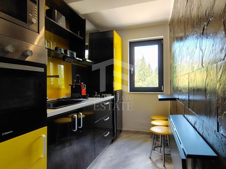 Apartament cu 2 camere semidecomandat, mobilat în Central