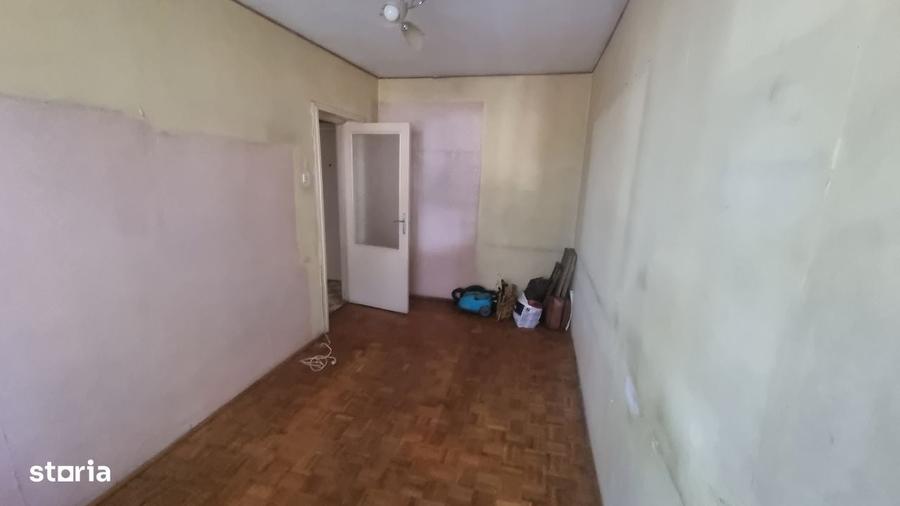 Apartament cu 3 camere, etaj 3, zona Liceul Lucian Blaga - 4