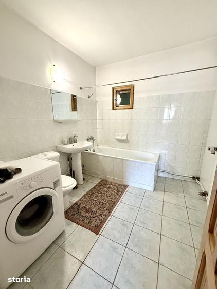 Casă cu 4 camere decomandat cu Teren 201 Mp în Central