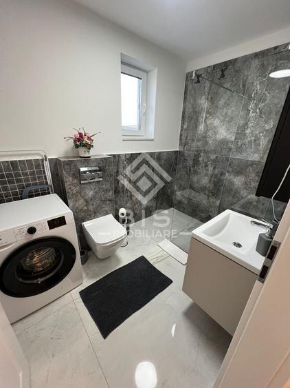 Apartament cu 3 camere decomandat în Nord-Est