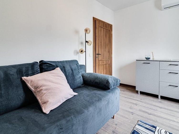 Apartament cu 3 camere decomandat, mobilat în 1 Mai