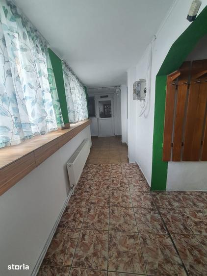 Casă cu 6 camere cu Teren 198 Mp în Berceni