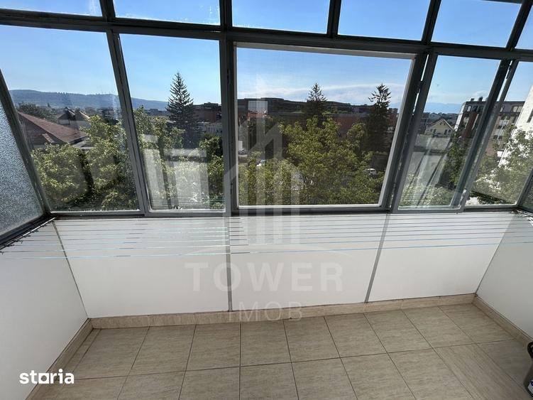 Apartament cu 3 camere decomandat, mobilat în Central