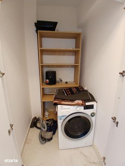 Apartament cu 3 camere decomandat în Berceni
