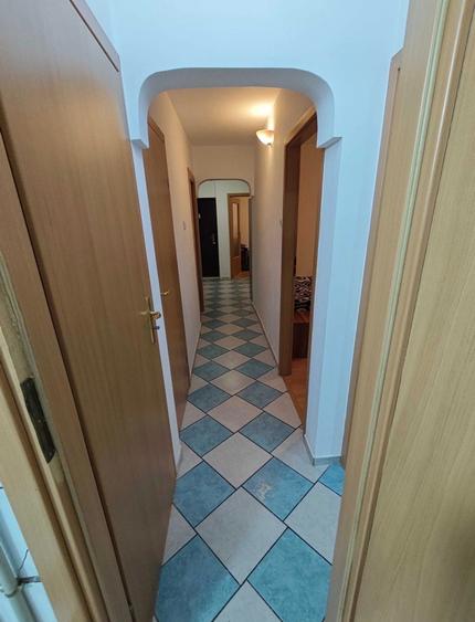 Închiriere apartament cu 3 camere Metrou Apărătorii Patriei - 6