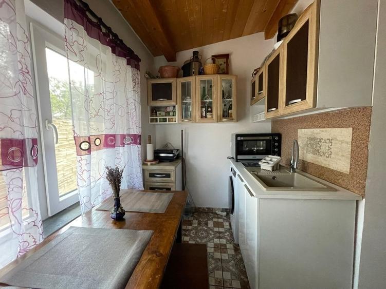 Casă individuală cu 4 camere cu Teren 250 Mp în Giroc