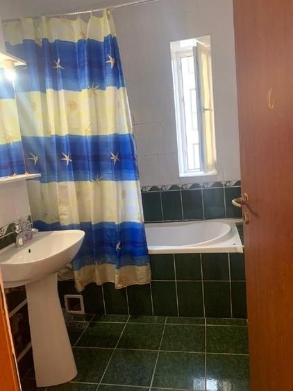 Apartament cu 2 camere semidecomandat, mobilat în Mărăști