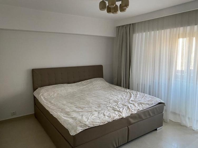 Apartament cu 4 camere decomandat în Unirii
