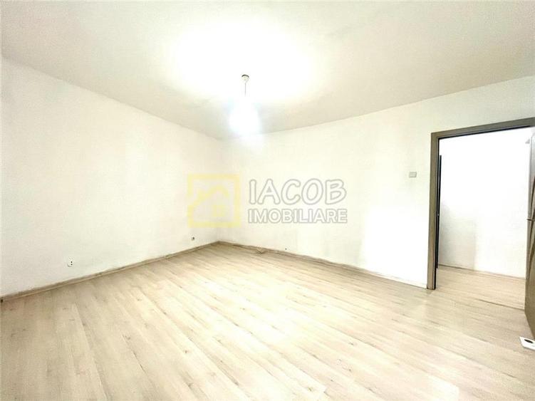 Apartament cu 2 camere decomandat, mobilat în Mioriței