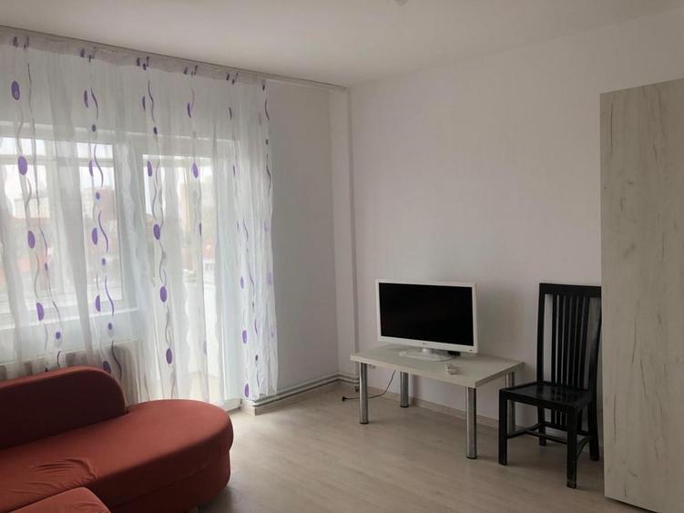 Apartament cu 2 camere decomandat în Olimpia-Stadion