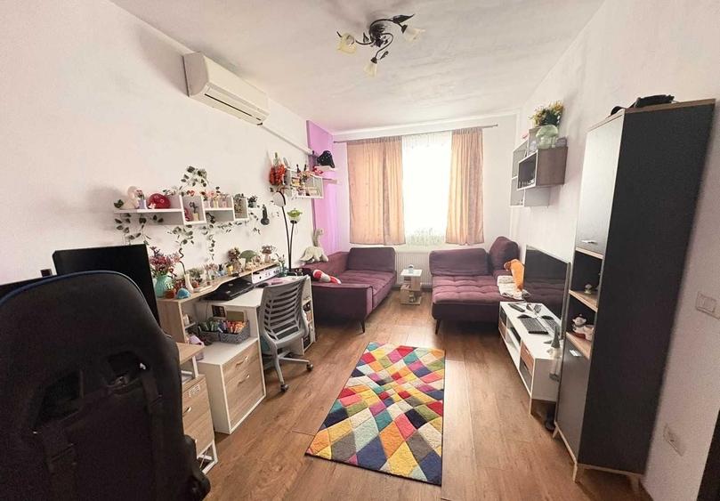 Apartament cu 2 camere decomandat în Central
