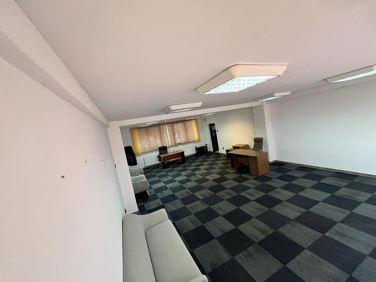 Spațiu comercial, de 65 mp, în Tătărași